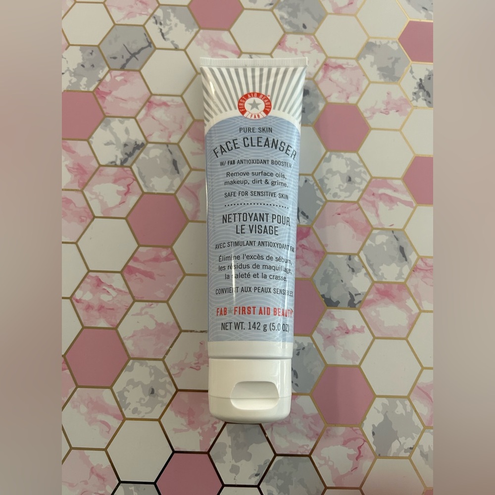 First Aid Beauty Pure Skin Face Cleanser